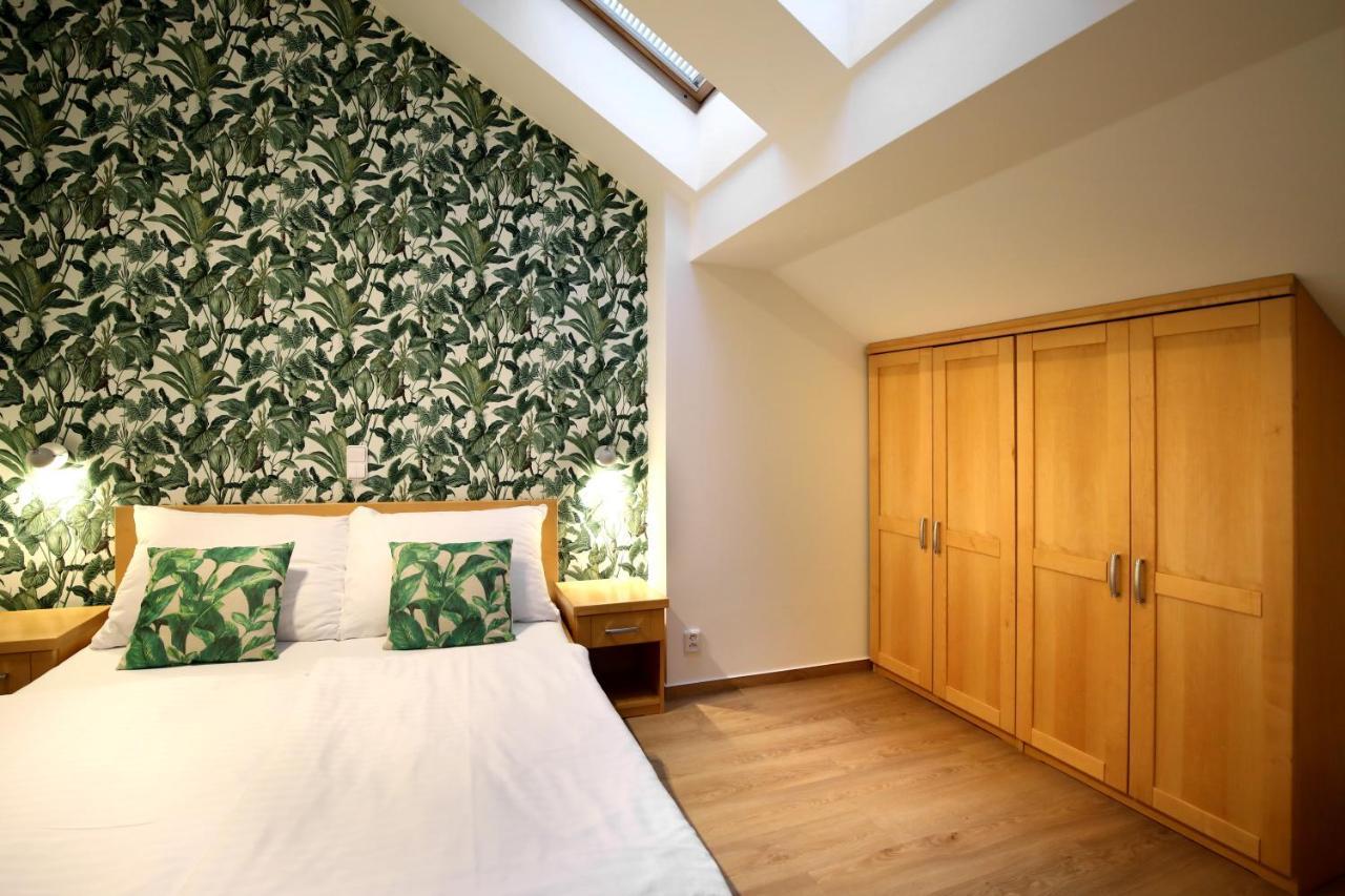 Family Apartment,752786438:JPEG